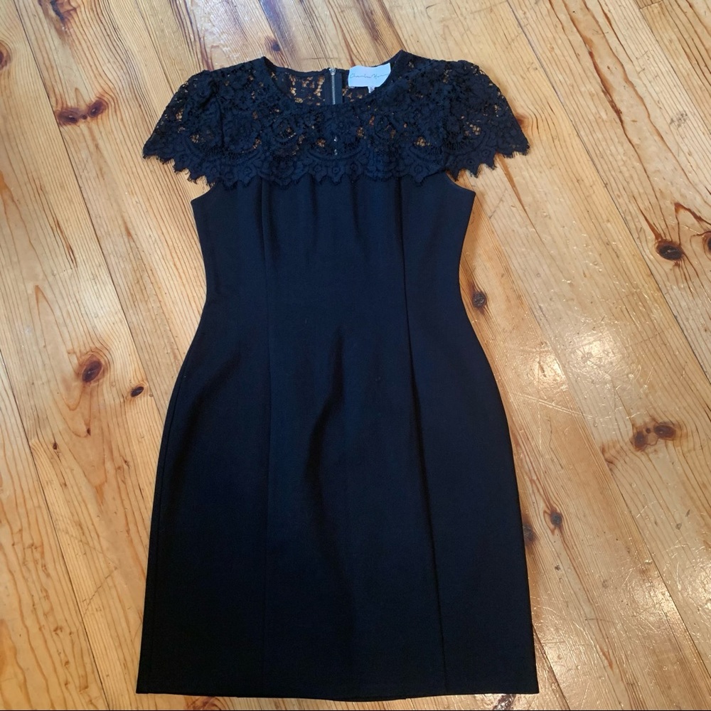 Charles Henry Black Lace Shoulder Dress Size Medium